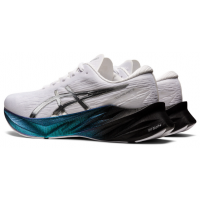Asics Novablast 3 Platinum Laufschuhe